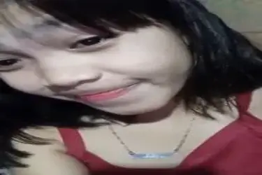 Dokumentasi Gadis ADM Cantik Bersantai Kasur