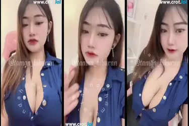 Gadis Cantik Pasrah Goyang Kasur Crot Dalem
